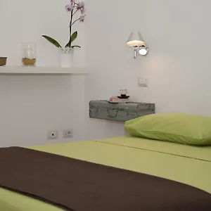 Center 2 Bed & Breakfast